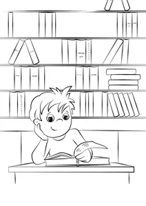 Милий хлопчина читає книгу у бібліотеці